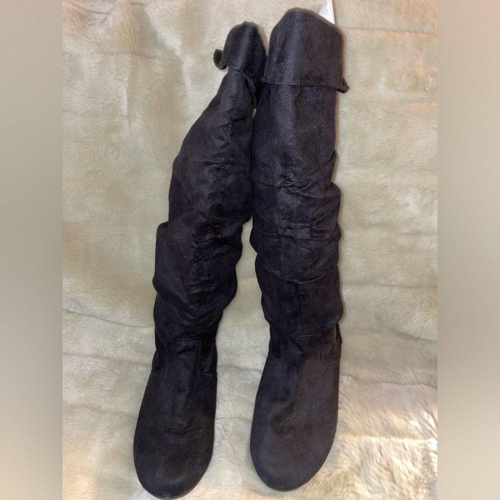 Boots slouch slip on new without box size 8 flat heel